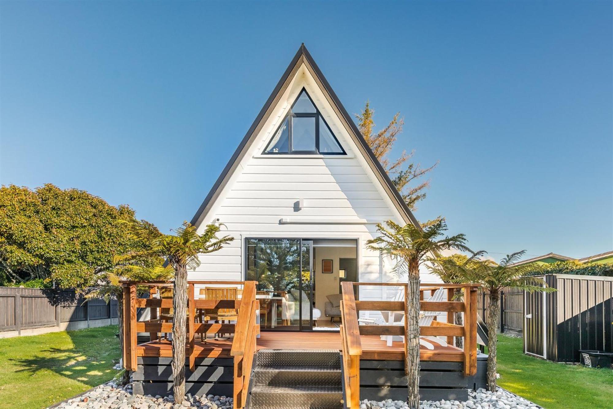 Waterfront Living Redefined Villa Westport Buitenkant foto